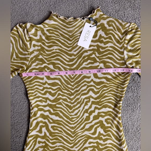 Resa Lyon Dress in Kuma - Picture 13 of 16